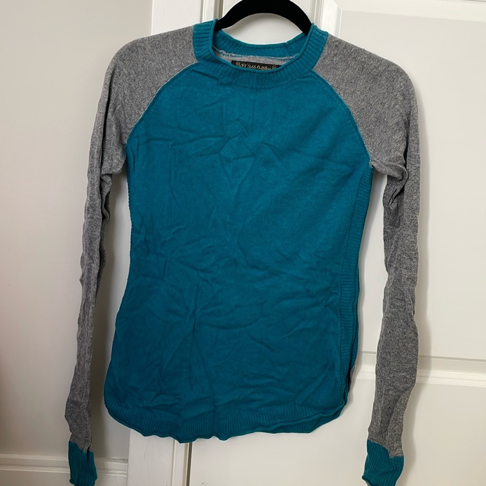 Size Small Noble Outfitters Equestrian Apparel Sweater